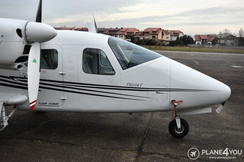 Tecnam p2006t кабина