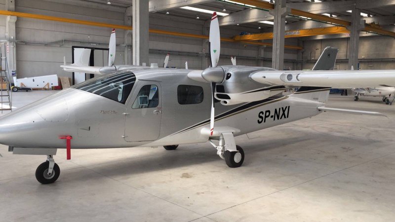 Самолет p2006t Twin