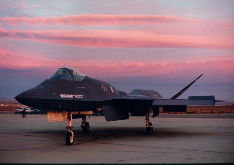 Northrop/MCDONNELL Douglas YF-23