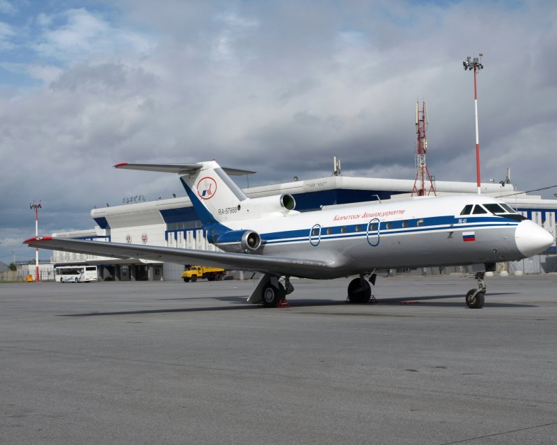 Як 42 д Грозный авиа