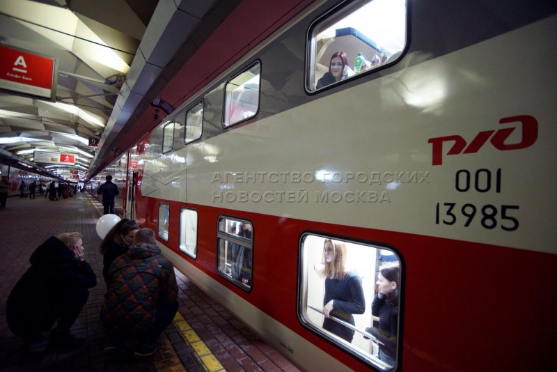 Поезд 22 Санкт-Петербург Мурманск двухэтажный