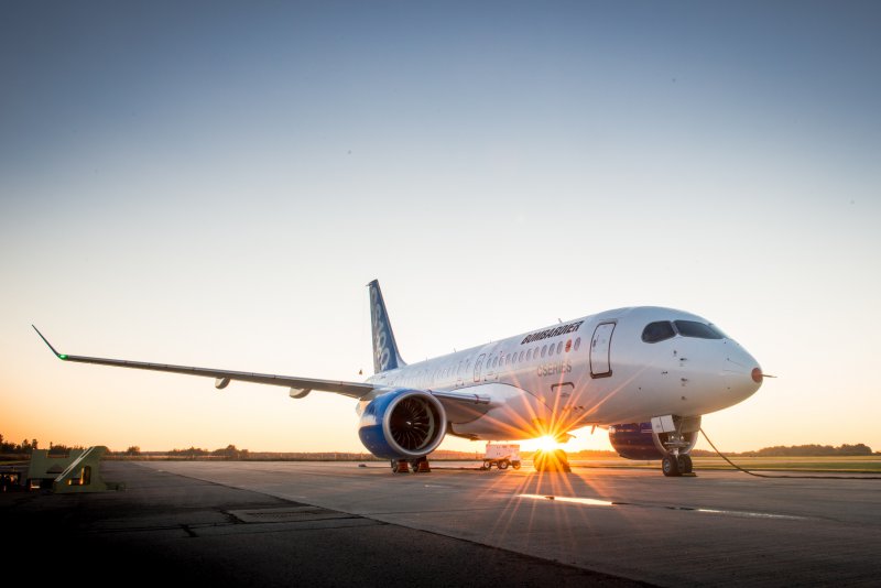 Bombardier cs100