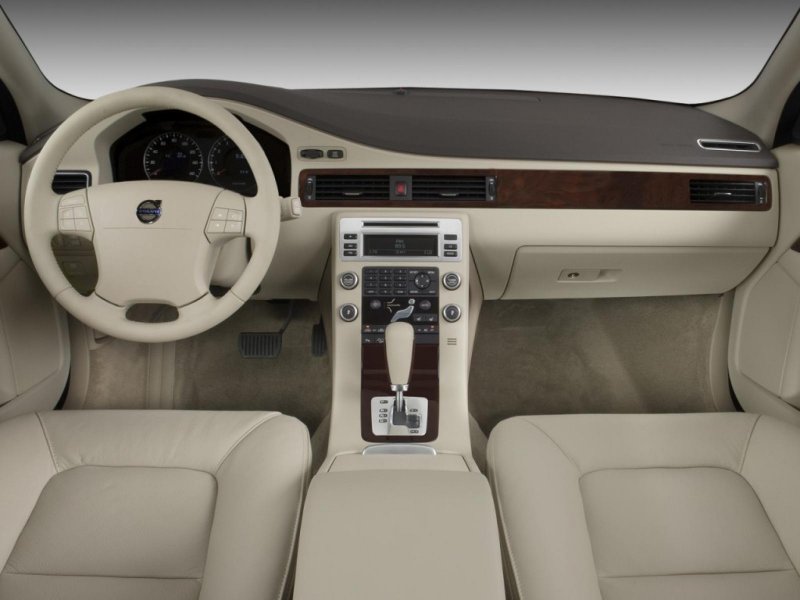 Вольво xc70 2010 салон