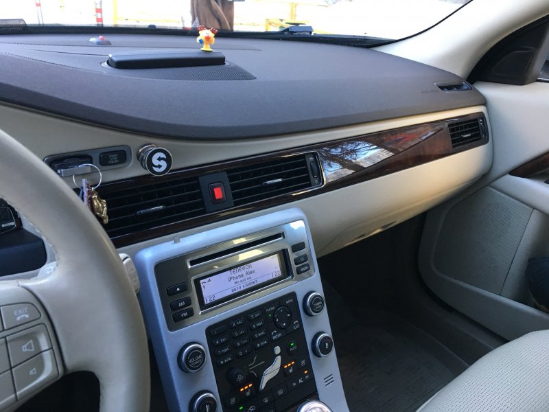 Мультимедиа Volvo xc70 2008