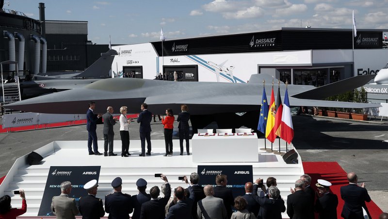 Макс 2021 самолеты