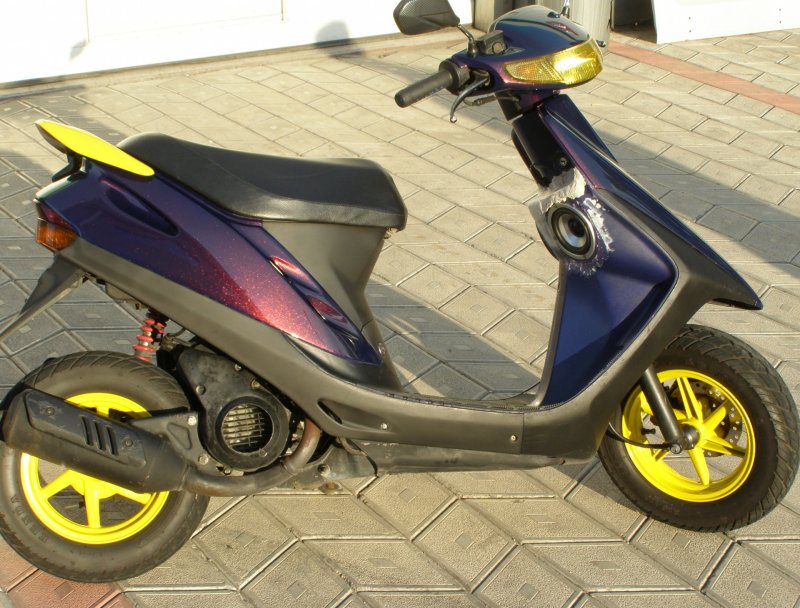 Honda Dio 28 ZX черно красный