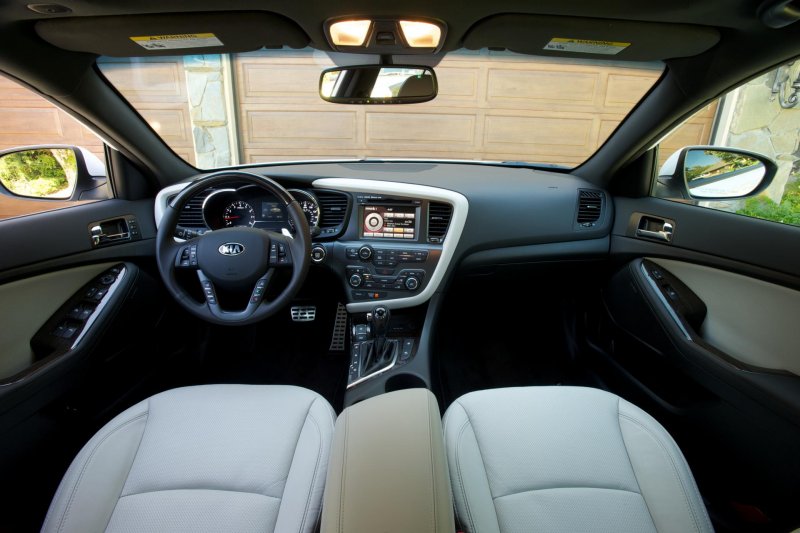Kia Optima 2013 салон