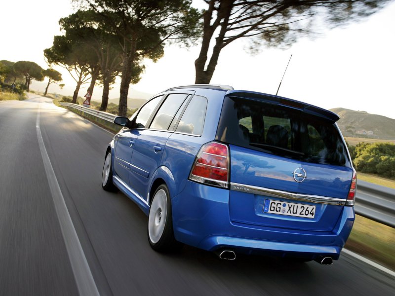 Opel Zafira OPC