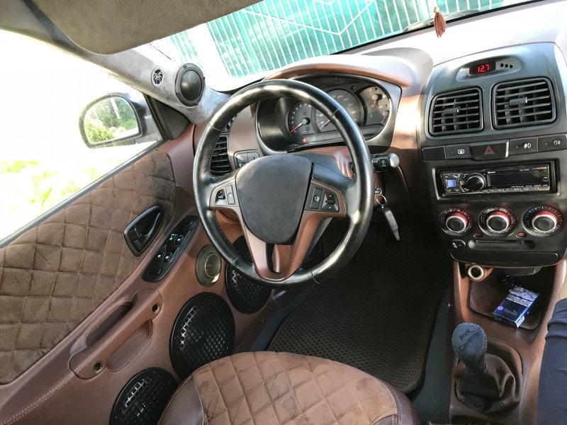 Hyundai Accent 2004 салон