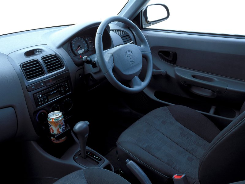 Hyundai Accent 2004 салон