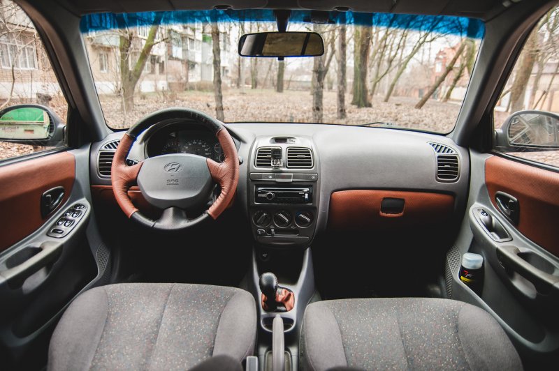 Hyundai Accent 2008 тюнинг салона