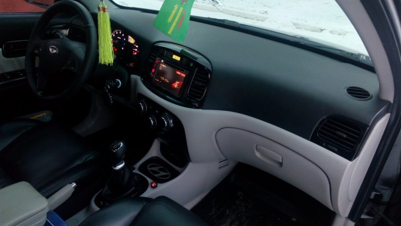Hyundai Accent 2003 салон