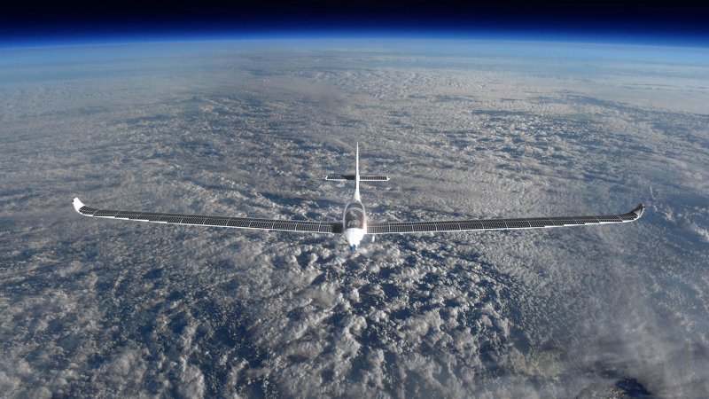 Стратосферный самолет на солнечных батареях SOLARSTRATOS
