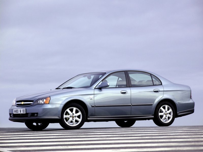 Chevrolet Evanda 2004