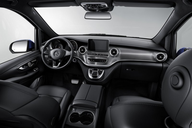 Mercedes-Benz v250d салон