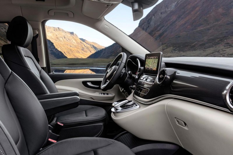 Mercedes Benz v class AMG 2020