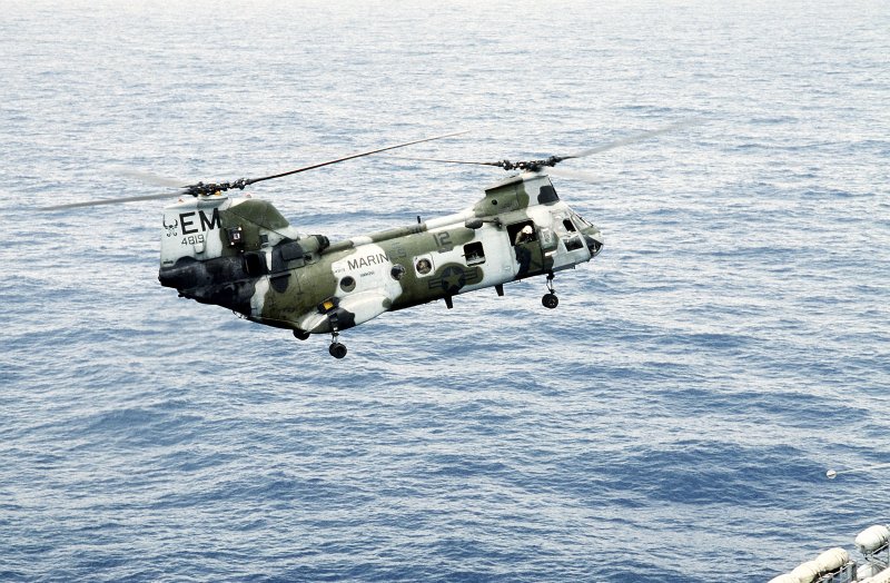 Ch-46 landing Sea