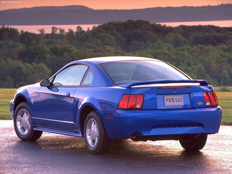 Ford Mustang gt 1999