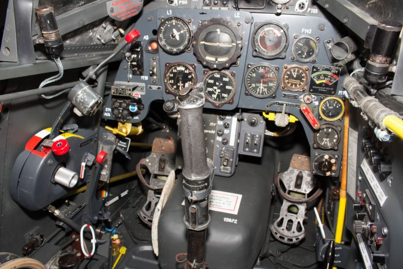 Кокпит me-109
