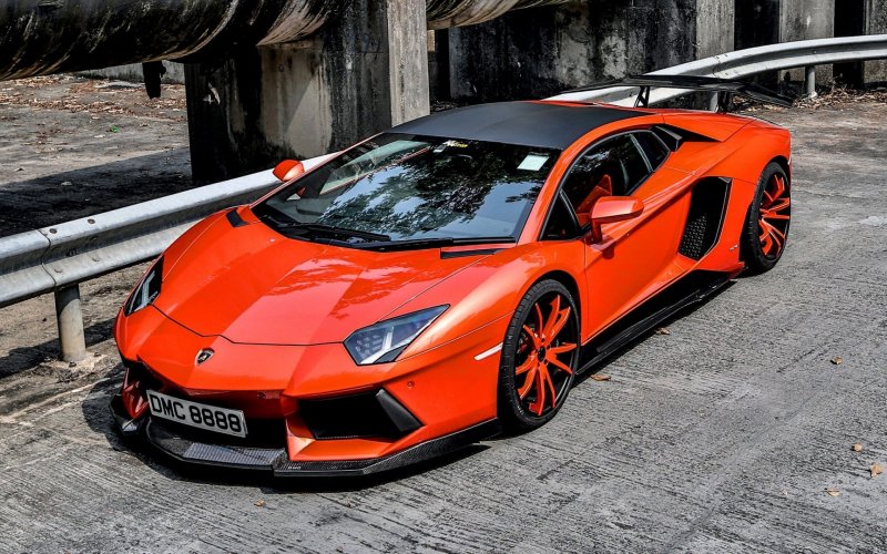 Lamborghini Aventador LP 900