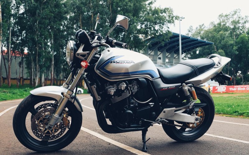 Honda cb400sf