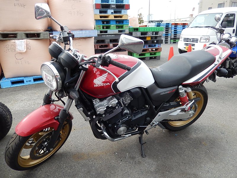 Honda CB 400 VTEC 3