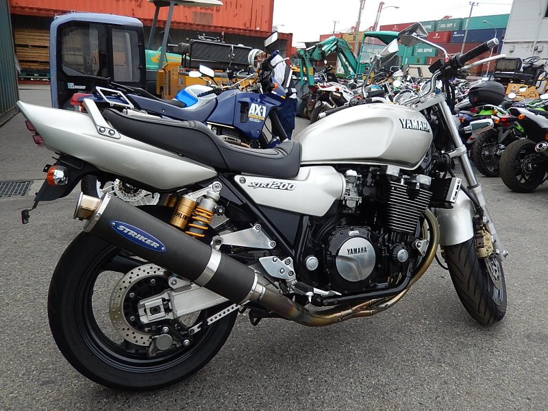 Yamaha XJR 1200