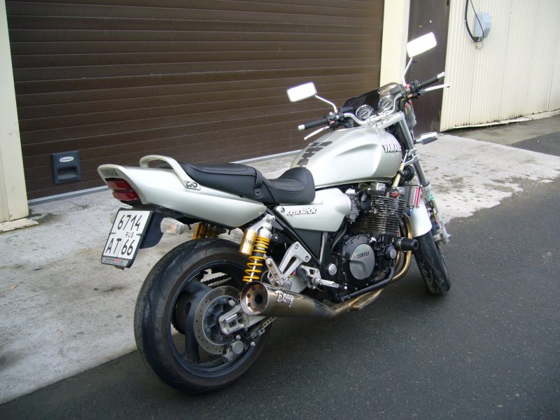 Yamaha XJR 1200