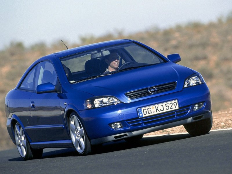 Opel Astra g 2000 купе