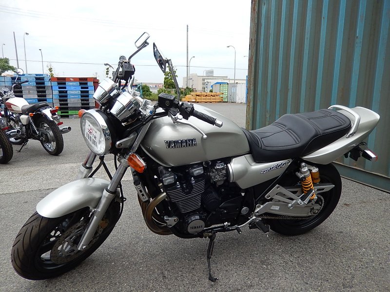 Yamaha XJR 1200