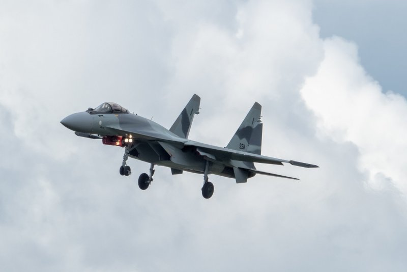 Су-35 палубный истребитель