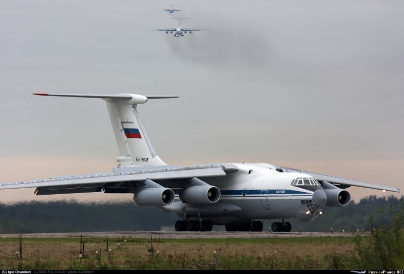 Ил-76 реверс