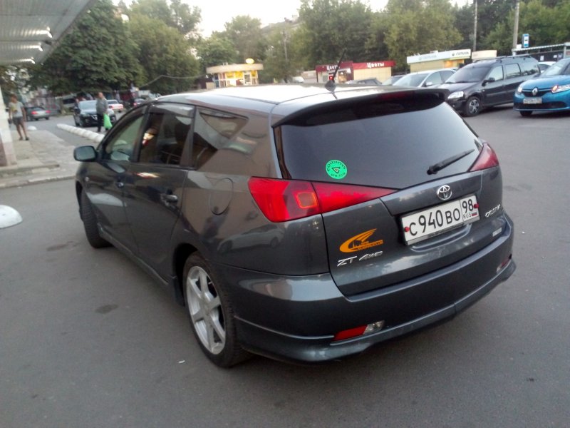 Toyota Caldina st240