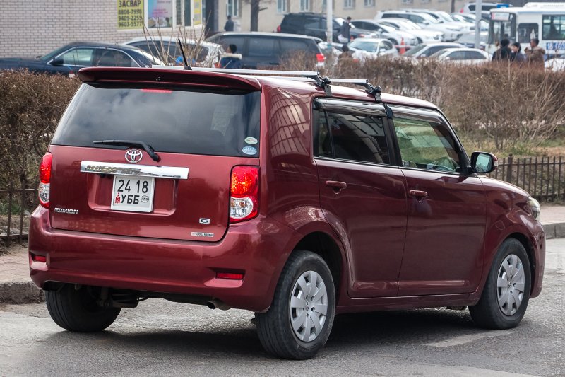 Toyota Corolla Rumion 2010