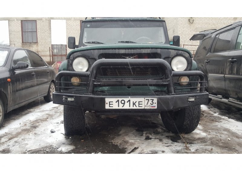 Силовой бампер на УАЗ 469