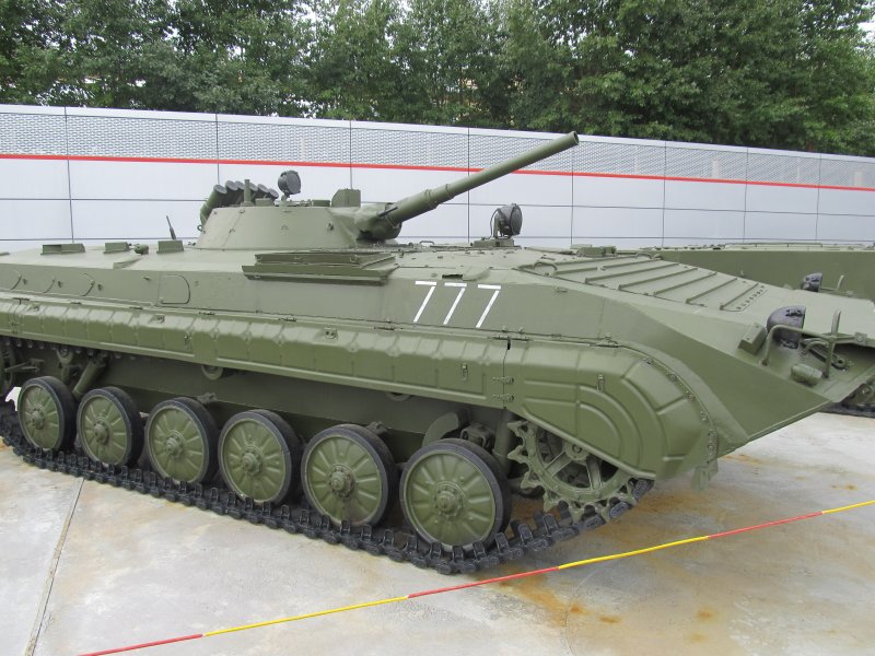 Боевая машина БМП-1