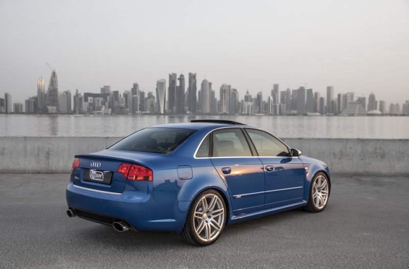 Audi rs4 b7 sedan