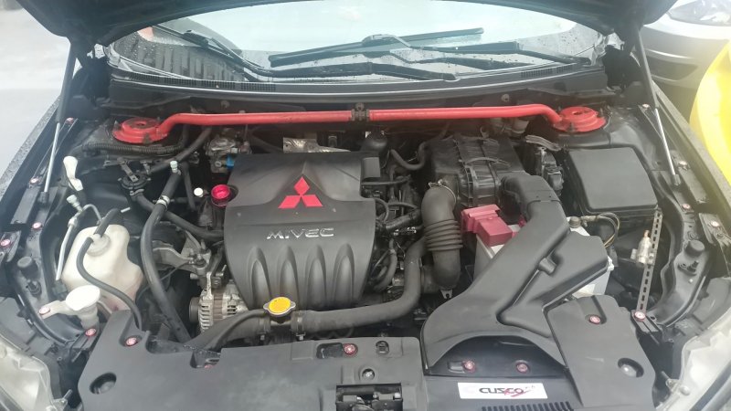 Mitsubishi Lancer 10 под капотом