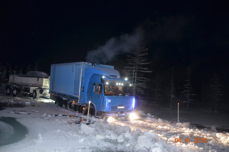 КАМАЗ 43118 зимник Якутии