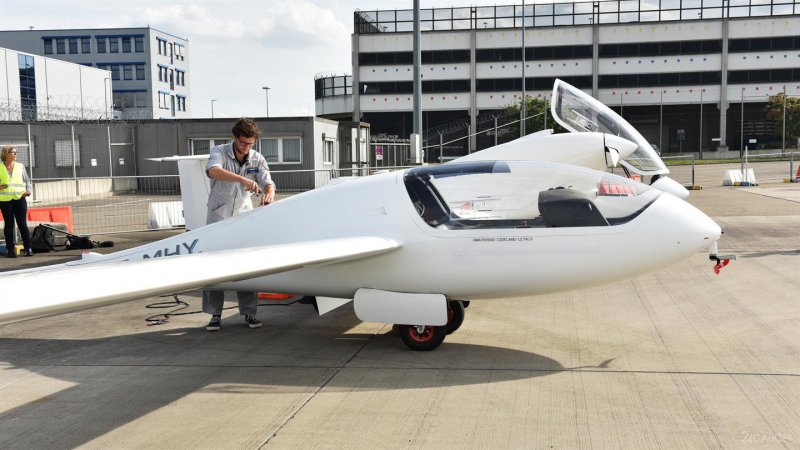 Як-40 с электродвигателем Макс 2021