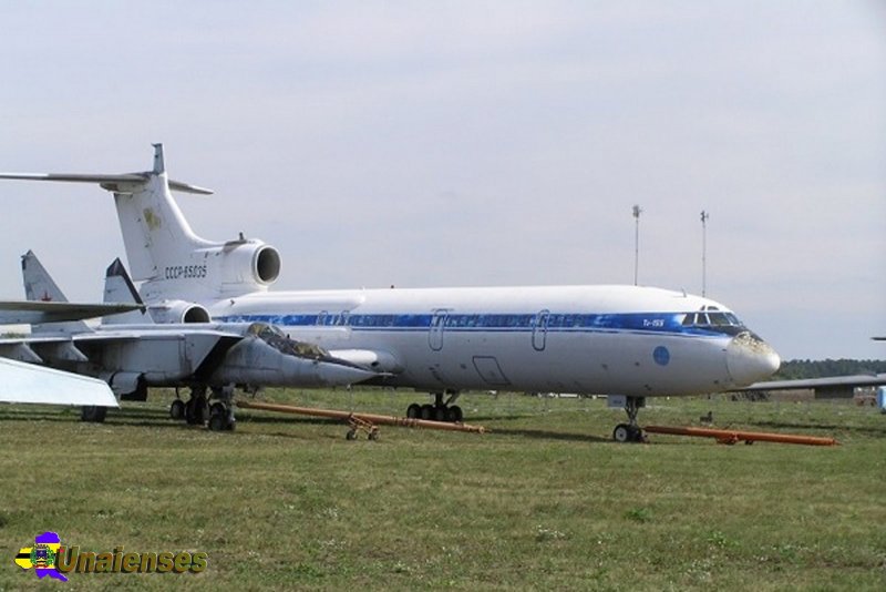 Криогенный самолет ту-155