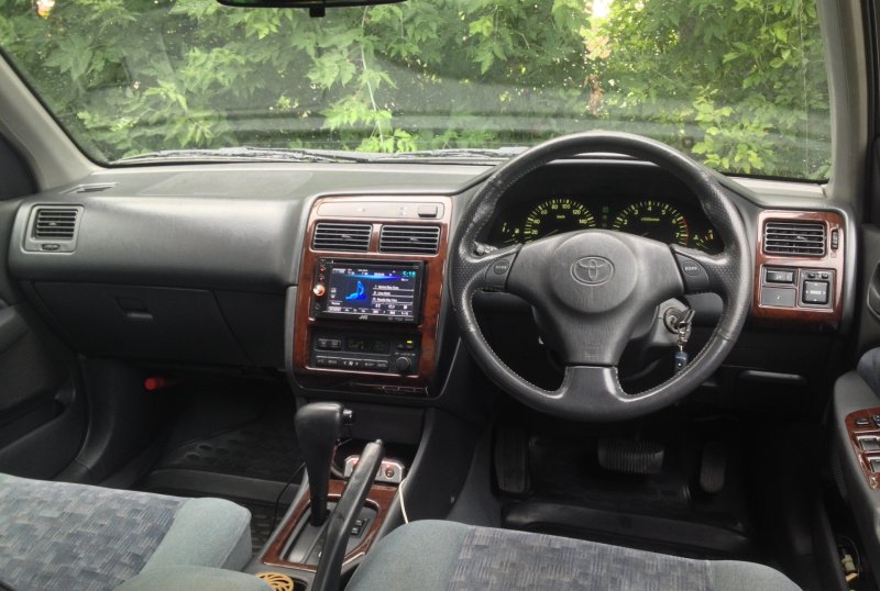 Toyota Carina 1998 салон