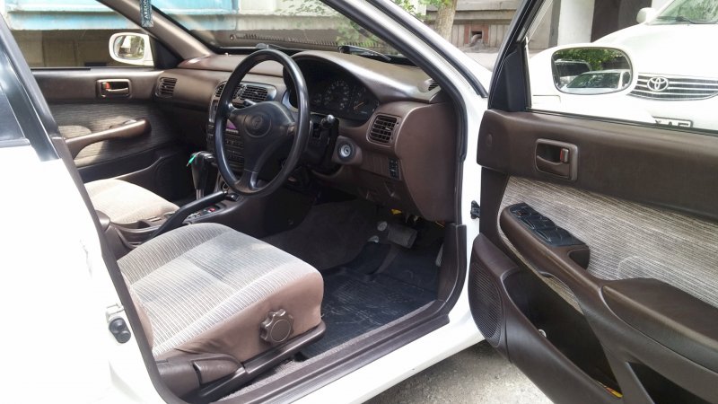 Toyota Carina 1994 салон
