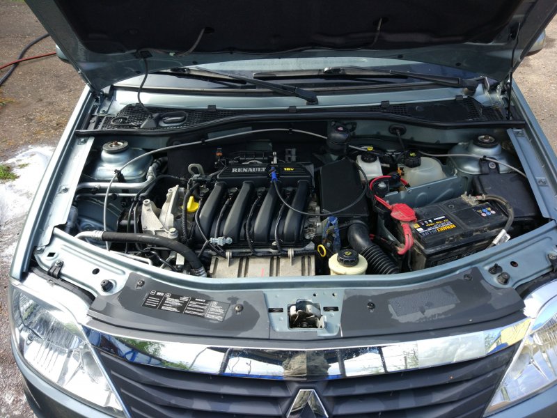 Renault Logan 2 под капотом