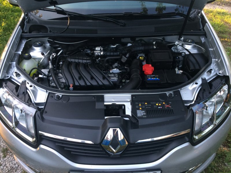 Renault Logan 2 под капотом