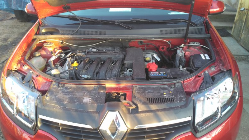 Renault Clio 3 под капотом