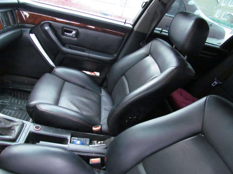 Кожаные сиденья Audi 80 b4