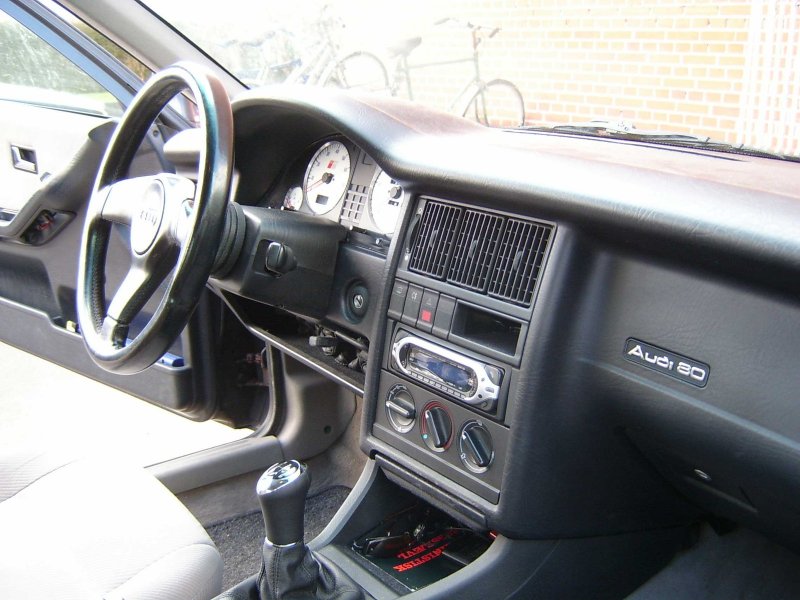 Audi 80 b4 Interior