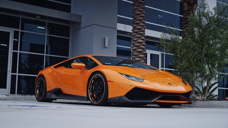 Lamborghini Huracan Performance оранжевая