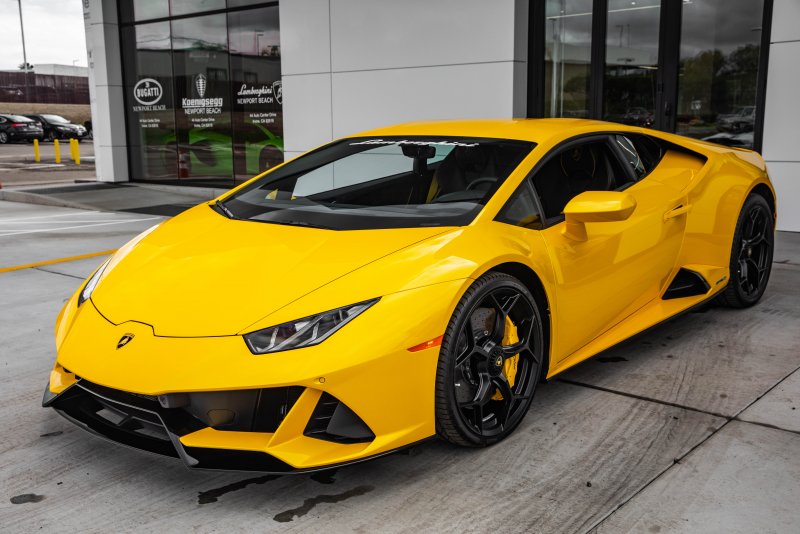 Lamborghini Huracan Performance оранжевая